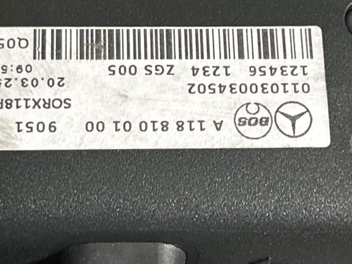 Roleta tylna Mercedes CLA
