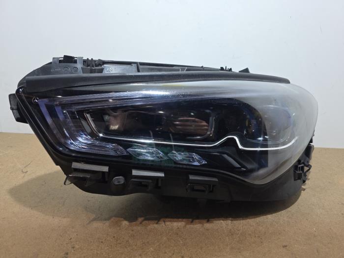 Scheinwerfer links Mercedes CLA