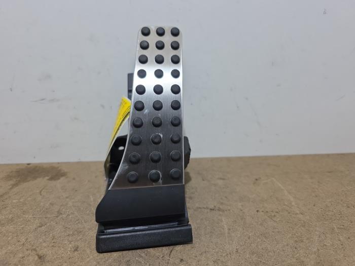 Accelerator pedal Mercedes GLC-Klasse