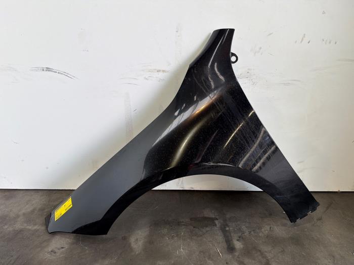 Protector izquierda delante Mercedes CLA