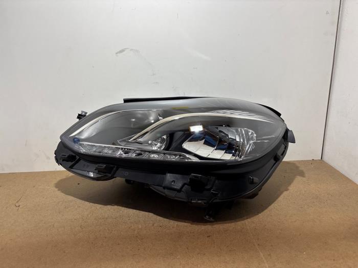 Headlight, left Mercedes E-Klasse
