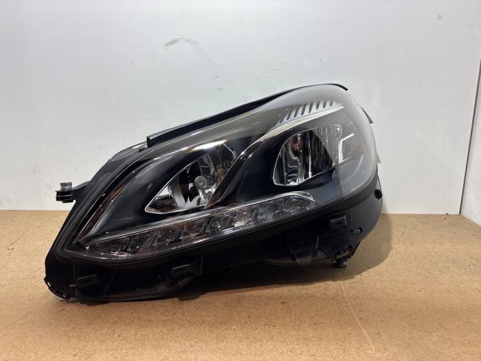 Phare gauche Mercedes E-Klasse