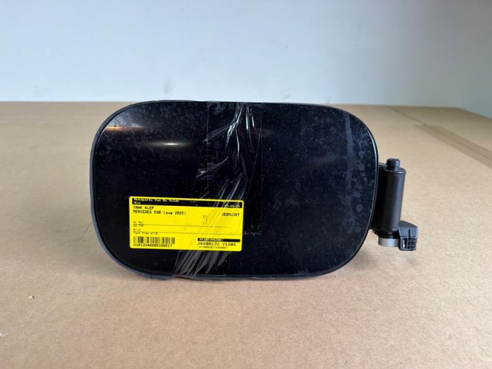 Clapet réservoir Mercedes EQB