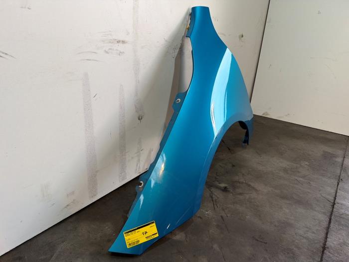 Front wing, left Mercedes CLA