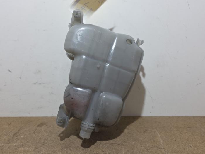 Expansion vessel Mercedes CLA