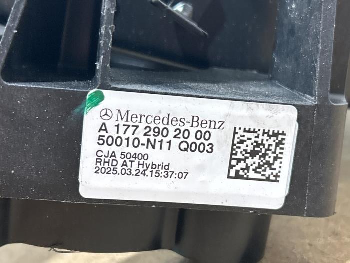 Pédale de frein Mercedes EQB