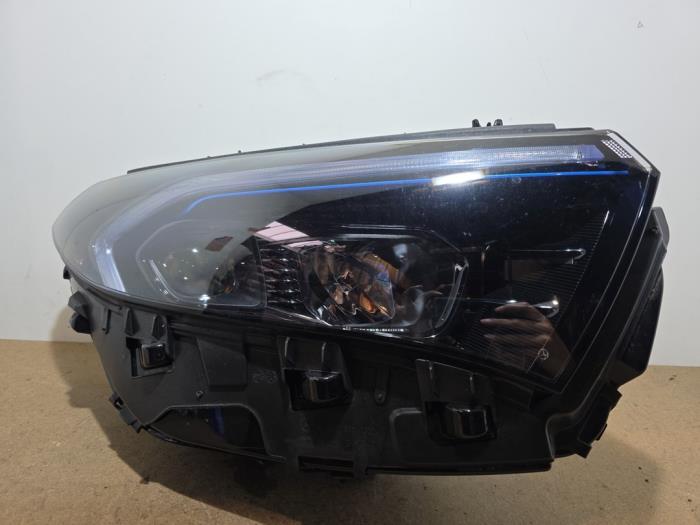 Headlight, right Mercedes EQA