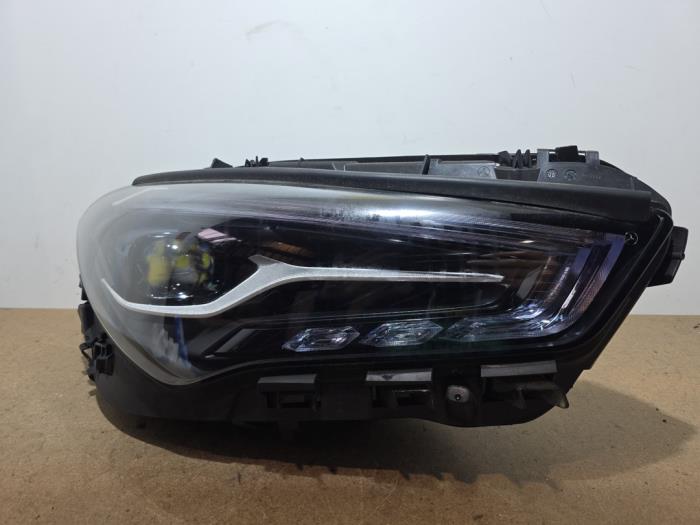Faro derecha Mercedes CLA