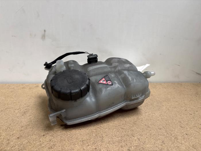 Expansion vessel Mercedes CLA