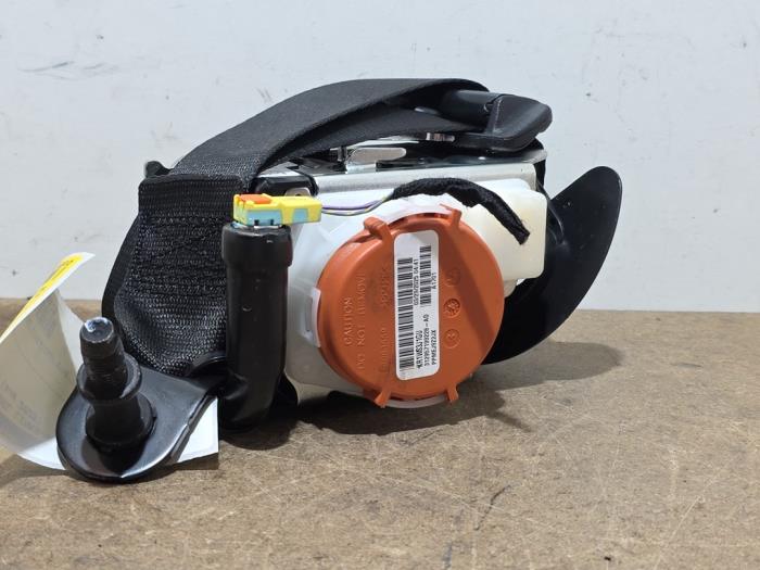 Cinturón de seguridad izquierda delante Mercedes CLA