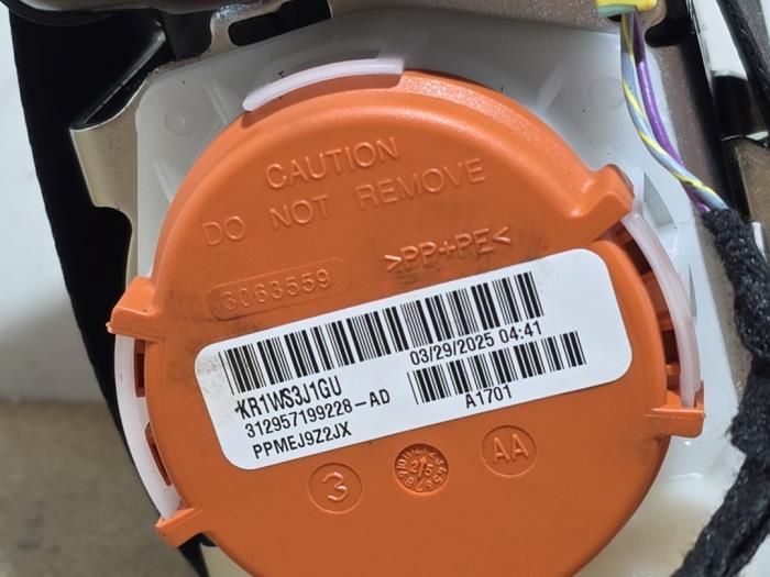 Cinturón de seguridad izquierda delante Mercedes CLA