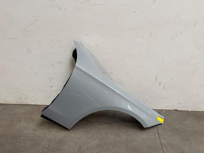 Front wing, right Mercedes CLE-Klasse