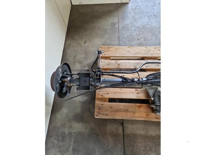 Os tylna napedu na tylne kola Mercedes Sprinter