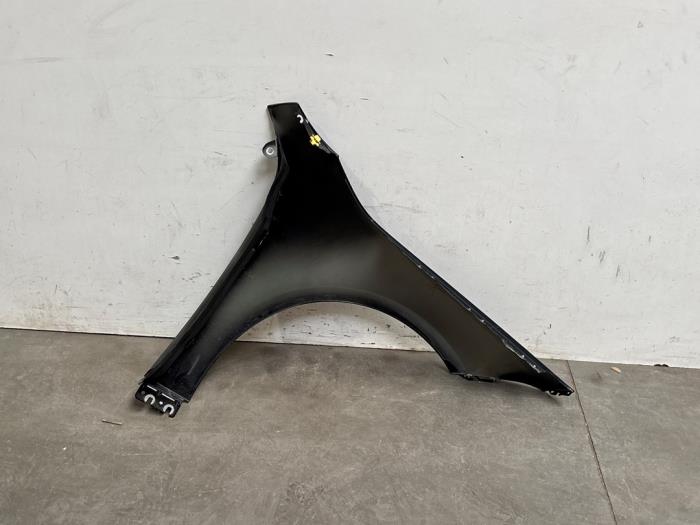 Protector izquierda delante Mercedes CLA