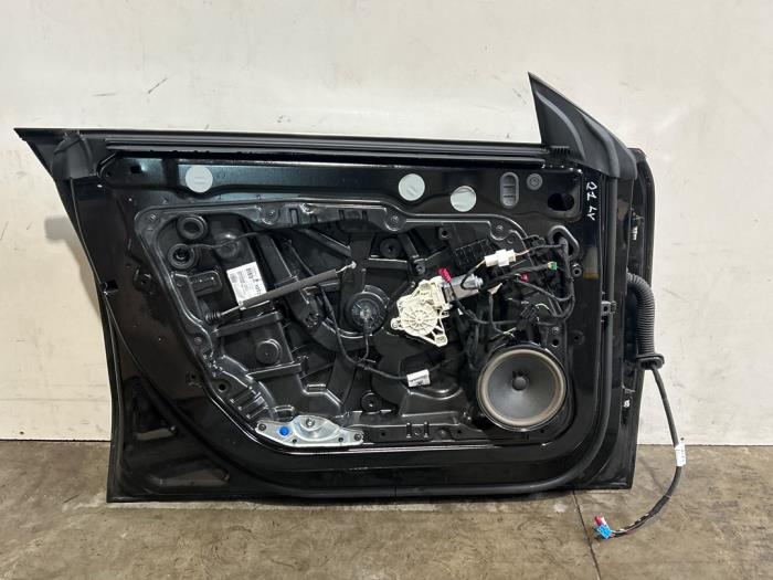 Door 4-door, front left Mercedes CLA