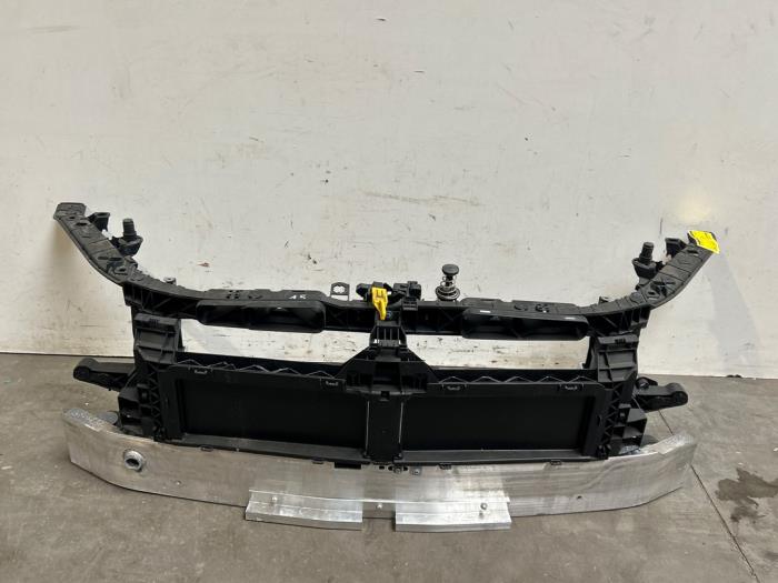 Panel przedni Mercedes EQB