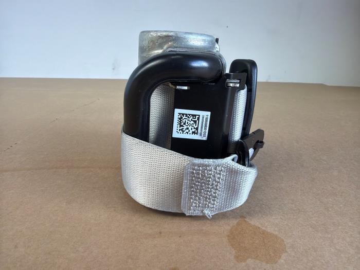 Rear seatbelt, left Mercedes CLA