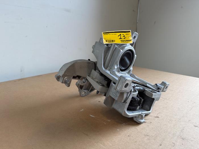 Engine mount Mercedes CLA