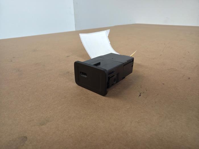 AUX/USB aansluiting Mercedes Sprinter