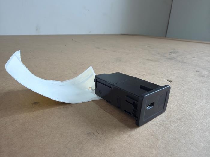 AUX/USB aansluiting Mercedes Sprinter