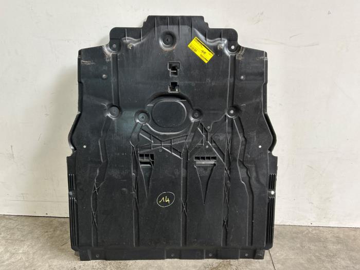 Plyta ochronna podlogowa Mercedes GLA