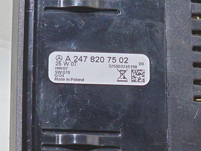 Conexión AUX-USB Mercedes GLA