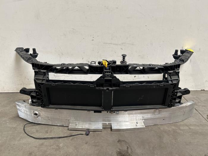 Front panel Mercedes EQB