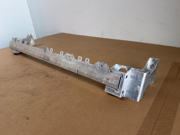 Radiatorbalken Mercedes EQB