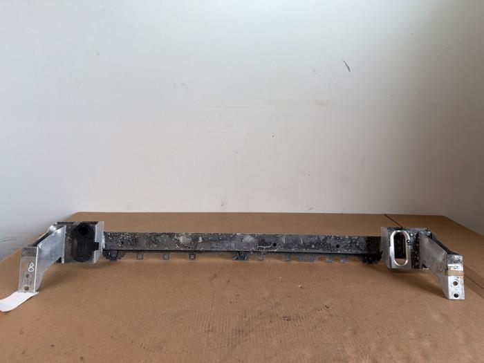 Radiatorbalken Mercedes EQB