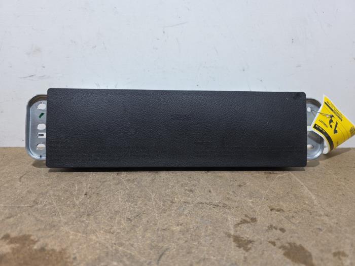 Knie airbag Mercedes CLA