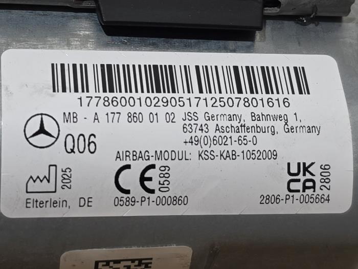 Knie airbag Mercedes CLA