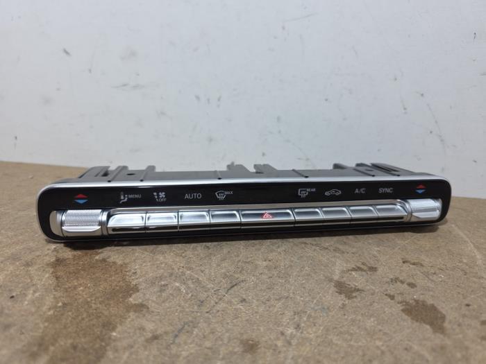 Panneau de commandes chauffage Mercedes CLA