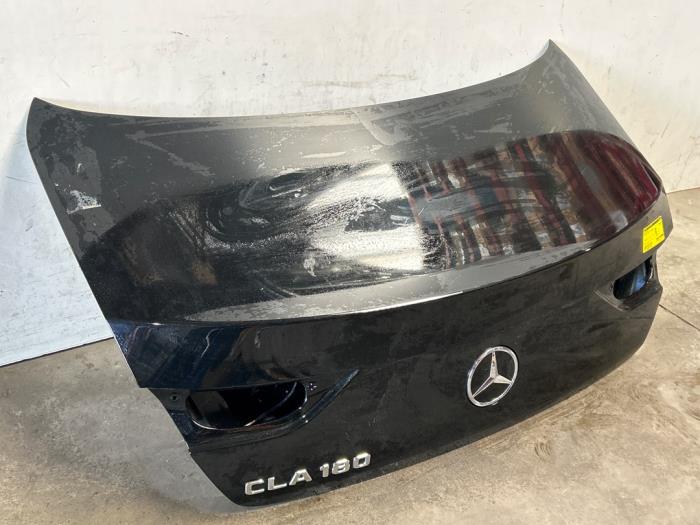 Hayon Mercedes CLA