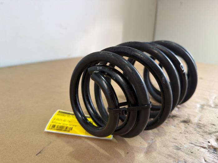 Schraubenfeder hinten Mercedes CLA