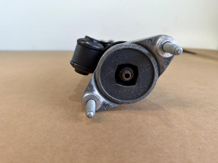 Shock absorber kit Mercedes CLA