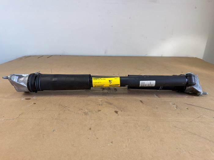 Shock absorber kit Mercedes CLA