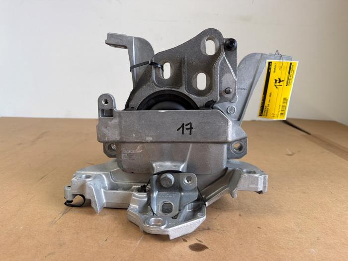 Soporte de motor Mercedes CLA