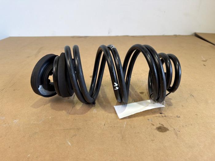 Schraubenfeder hinten Mercedes CLA