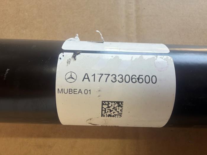 Eje de transmisión derecha delante Mercedes CLA