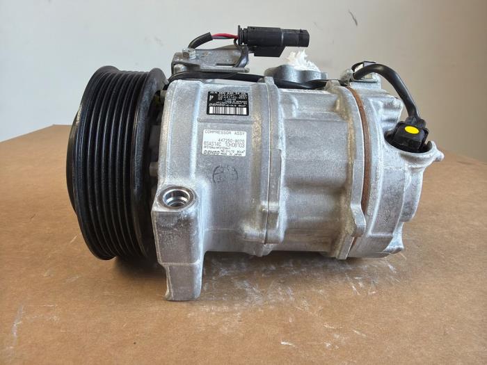 Pompe clim Mercedes CLA
