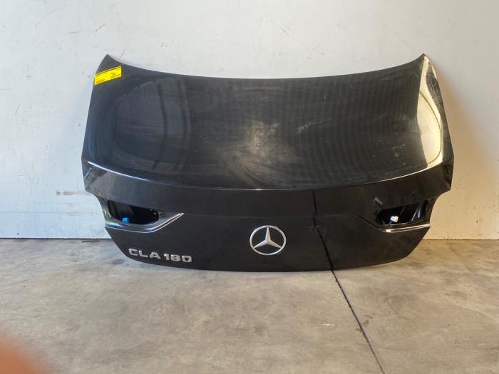 Tylna klapa Mercedes CLA