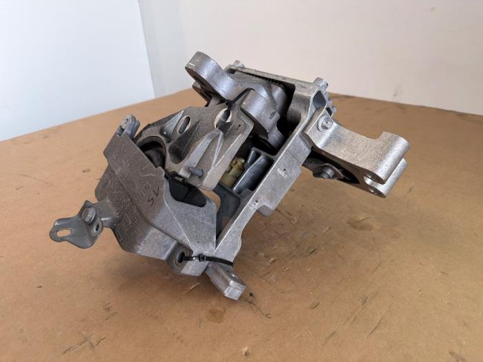 Soporte de motor Mercedes EQB