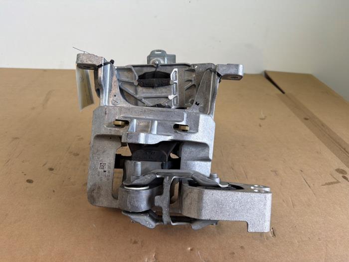 Soporte de motor Mercedes EQB