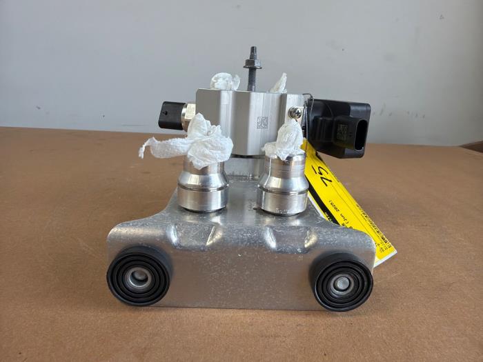 Aircoverdamper Mercedes EQB