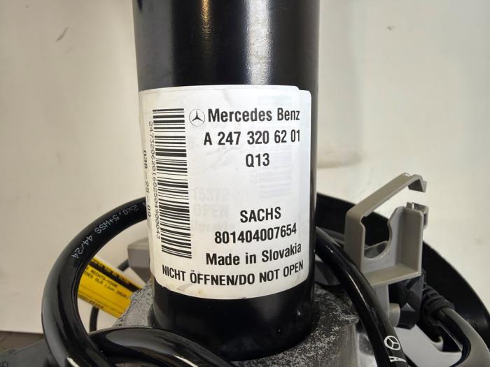 Mangueta de dirección derecha delante Mercedes GLA