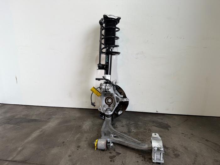 Mangueta de dirección derecha delante Mercedes GLA