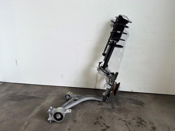 Mangueta de dirección derecha delante Mercedes GLA