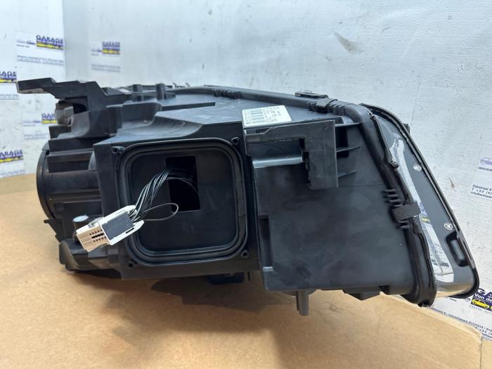 Koplamp links Mercedes CLA