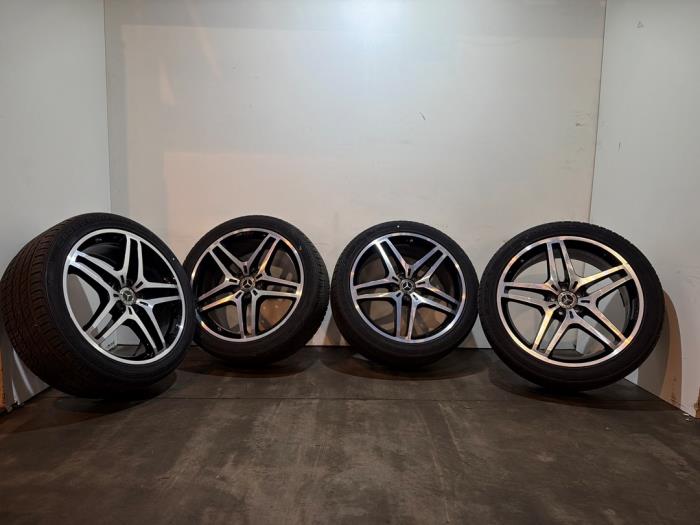 Zestaw felg sportowych + opony Mercedes GLE