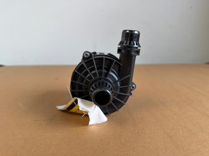 Water pump Mercedes GLC-Klasse